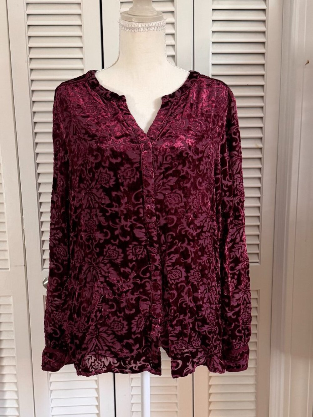 Sundance Regina Burgundy Velvet Burnout Floral Silk Blouse Large